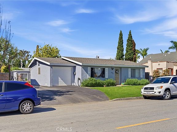 3rd image of 2525 Elden Ave