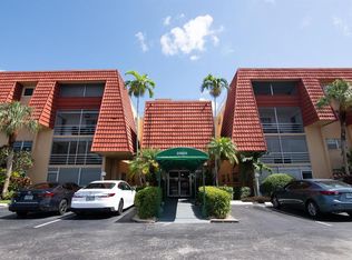 22605 SW 66th Ave, Boca Raton, FL 33428