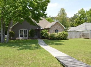 1200 Albert St, Mandeville, LA 70448
