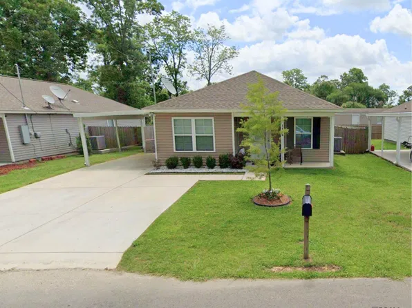 1499 Ravier Ln, Sunshine, LA 70780