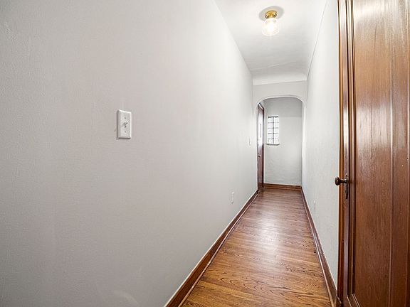 4th image of 4008 Oleatha Ave #1F