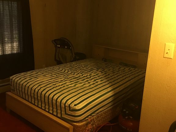 5th image of 19 Elm St