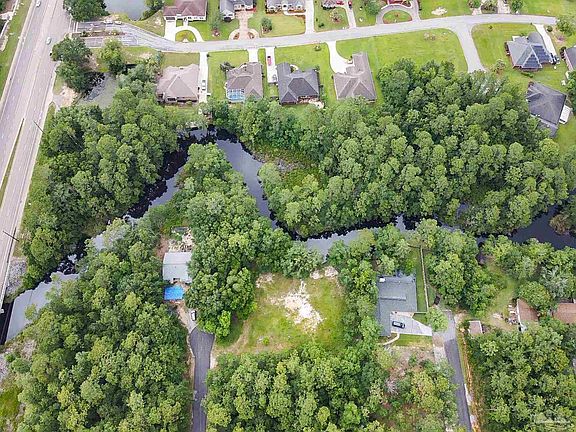 3rd image of 5750 Courtland Ln