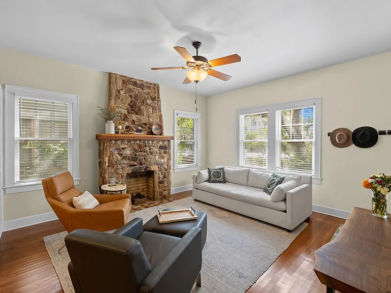 1004 Bouldin Ave — Photo 8