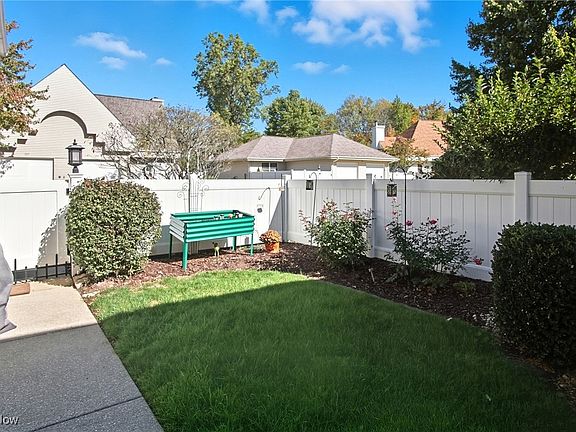4th image of 154 Michael Ln