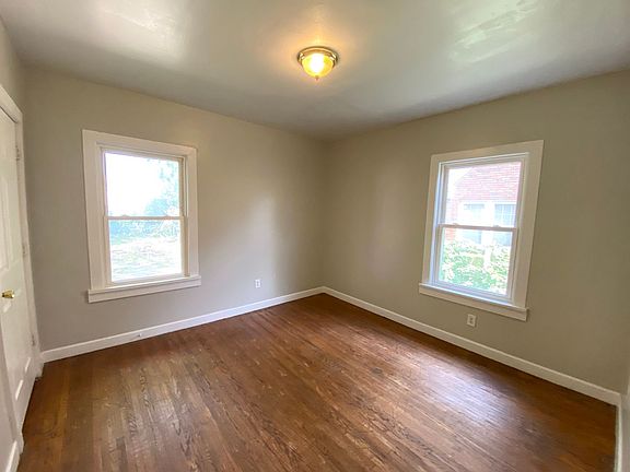 5th image of 809 E McClure Ave