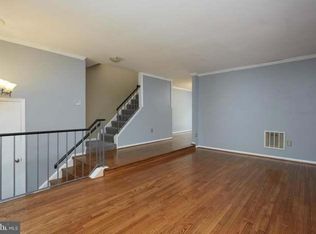 6157 Green Hollow Ct, Springfield, VA 22152