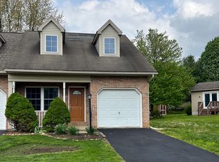 306 Meadow Ln, Quarryville, PA 17566