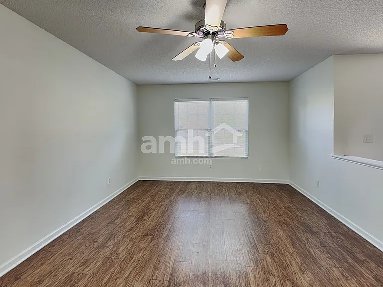 2305 Apple Glen Ln — Photo 6