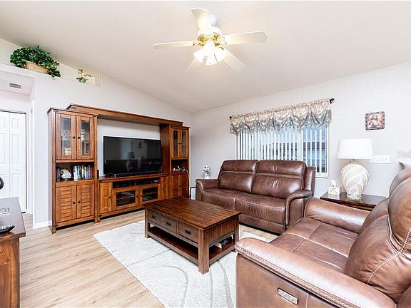 3rd image of 6210 SW 101st Pl