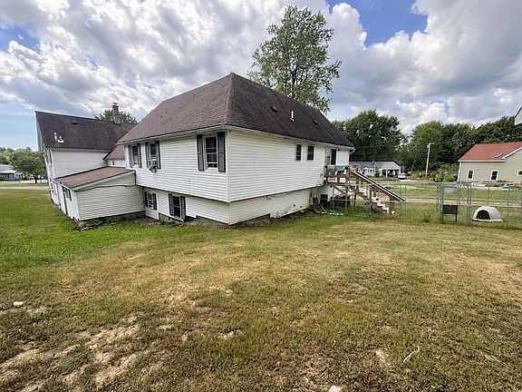 4th image of 49 Hemlock Street