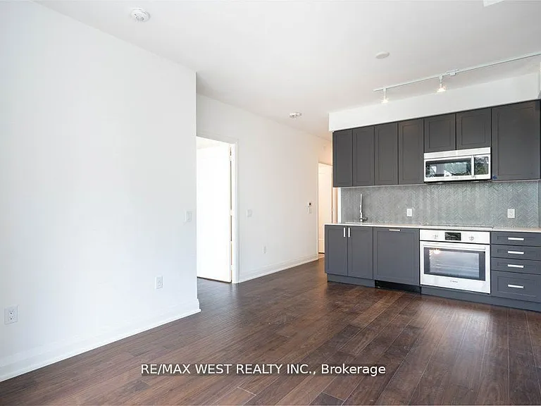 293 The Kingsway #307 — Photo 15