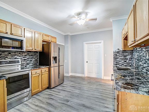 3rd image of 4106 Bell St