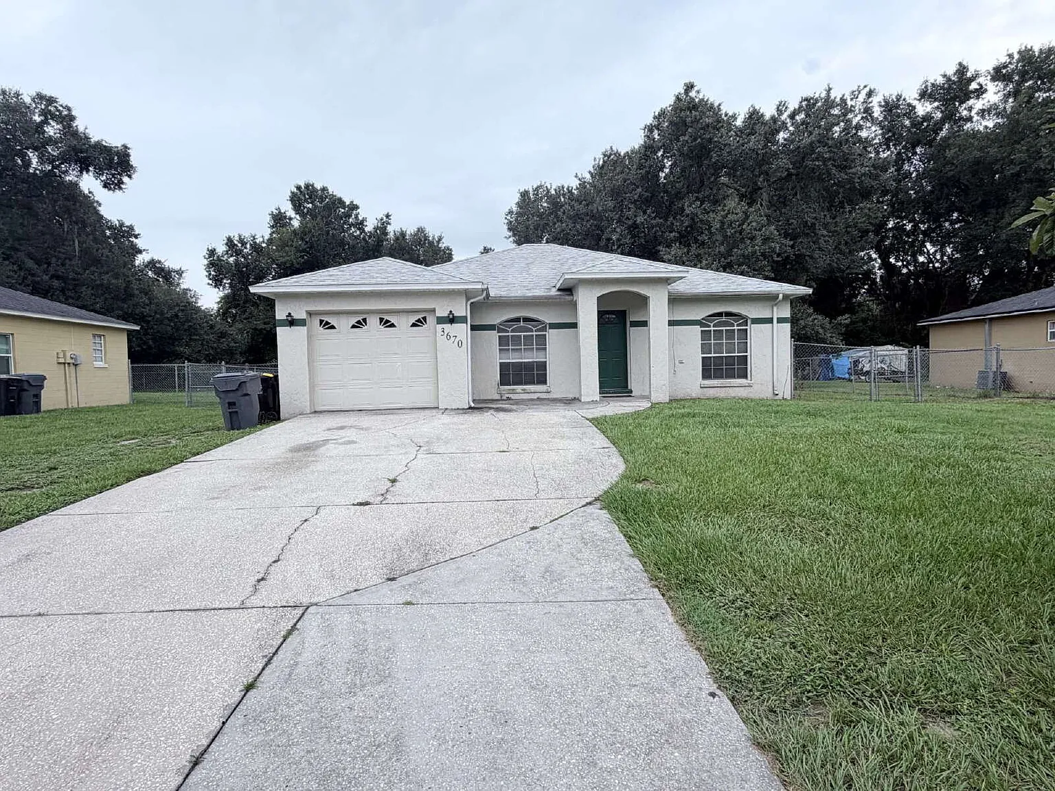 4 bed, 2.0 bath, 1338 sqft, $1,950 — Photo 1
