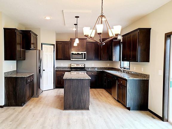 2nd image of 2077 21st Ave S