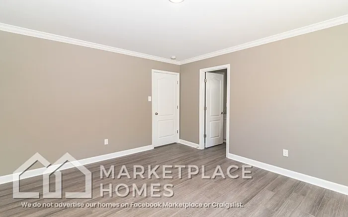 900 W 23rd St — Photo 10