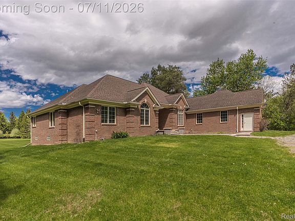 5th image of 7893 Lantern Dr