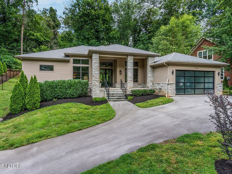 1st image of 4037 SW Hiawatha Dr