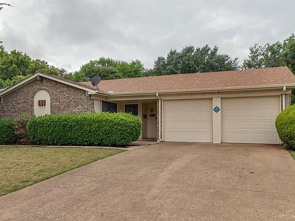 2nd image of 6712 Woodway Dr
