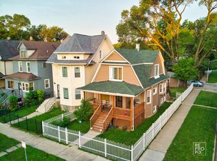 562 N Leamington Ave, Chicago, IL 60644