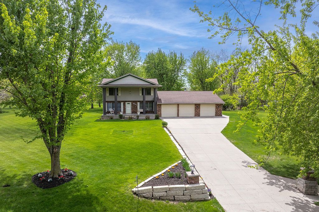 4531 Deer View Rd - Property Image