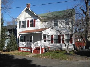 15 Chestnut St, Castleton, NY 12033