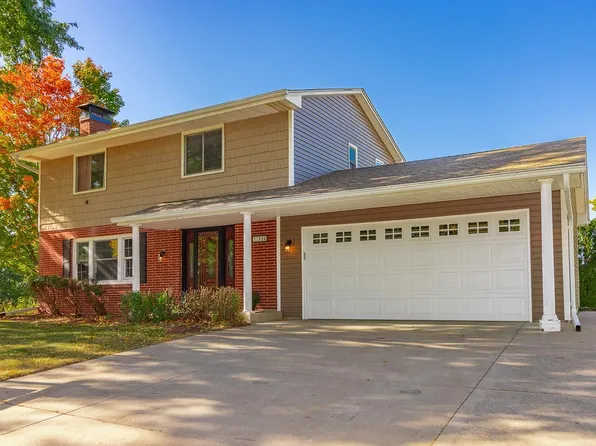 11536 River Hills Dr, Burnsville, MN 55337