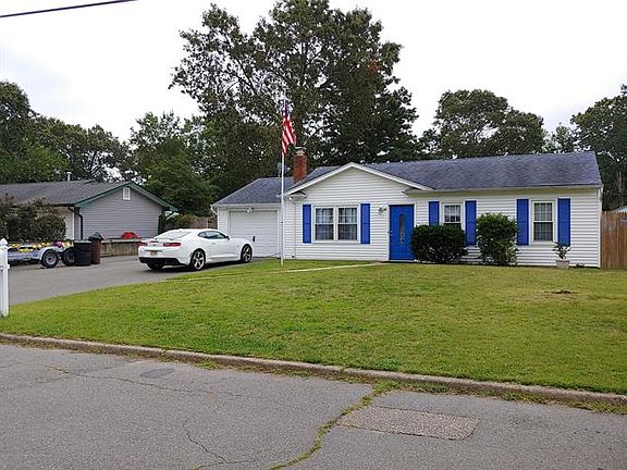2nd image of 105 Sinclair Ave
