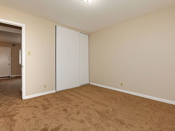 3rd image of 1515 38th Ave APT 7