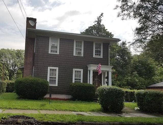 1st image of 616 Columbia St