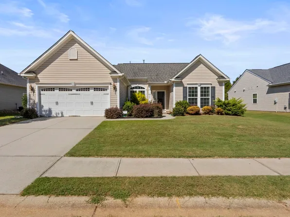 567 Shoreline Blvd, Boiling Springs, SC 29316