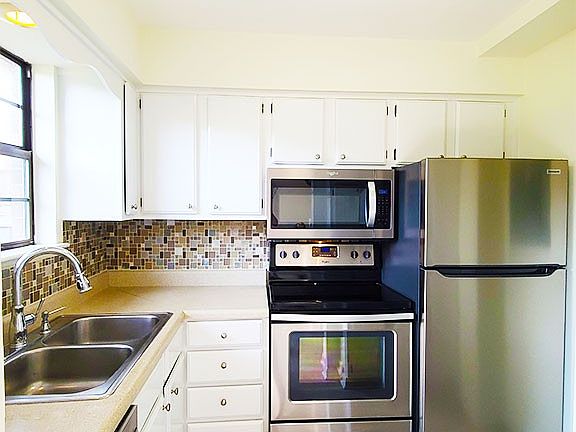 2nd image of 420 Walton Ln APT B10