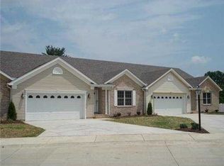 74 Lexus Dr, Hurricane, WV 25526