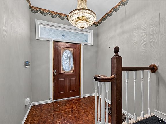 5th image of 1392 Burd Ave