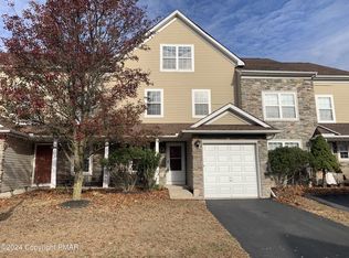 57D Lower Ridge View Cir, East Stroudsburg, PA 18302