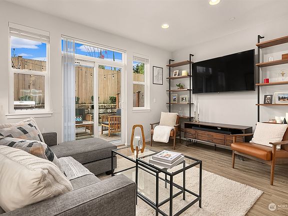 4th image of 21317 48th Avenue W #E3