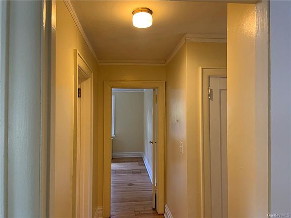 3rd image of 35 White Plains Ave