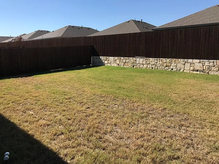 2126 Shady Glen Trl — Photo 19
