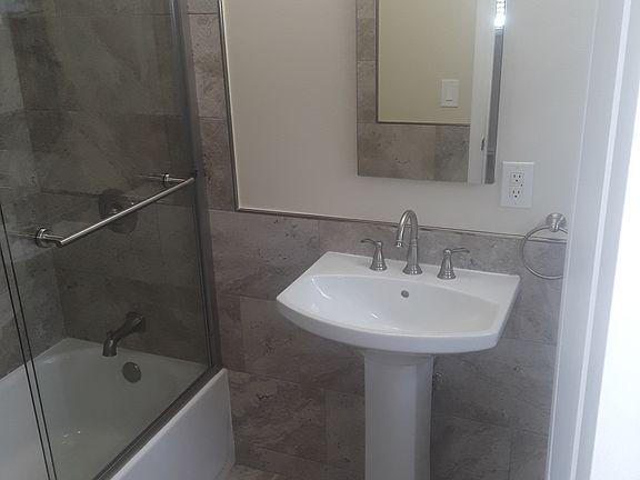 5th image of 2227 E Westport Dr APT 3