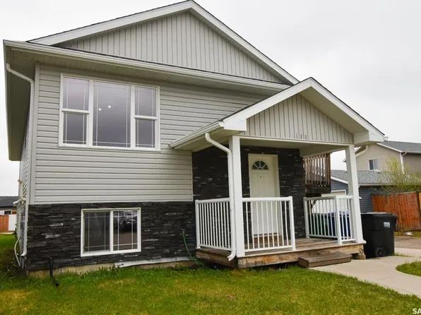 106 Geary CRESCENT, Saskatoon, SK S7R 0B8