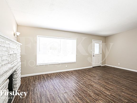 3rd image of 2317 Hassett Ave