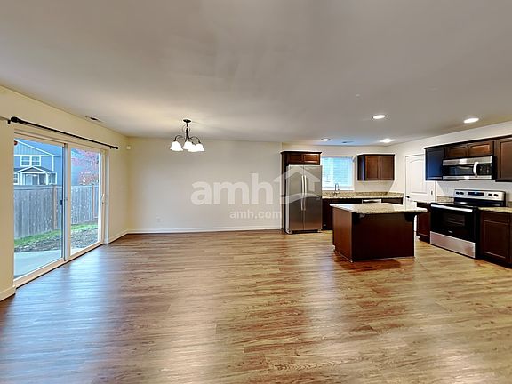 5th image of 1217 205th St E