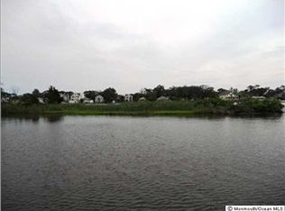 689 Harbor Rd, Brick, NJ 08724