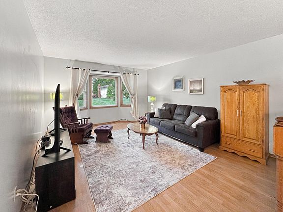 5th image of 12763 Verdin St NW