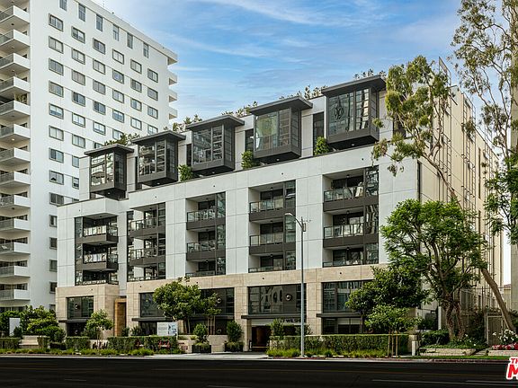 2nd image of 10777 Wilshire Blvd Unit 404