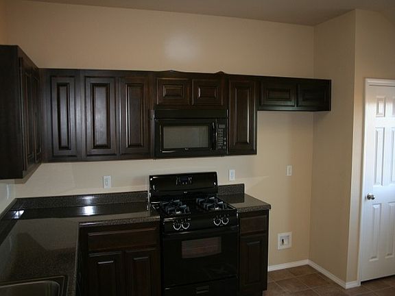 4th image of 25174 S Brook Ln