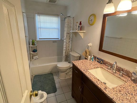 5th image of 53 Strong St #1