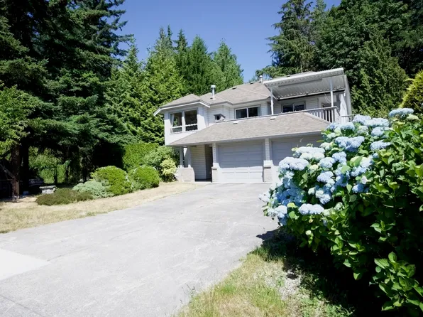852 Tralee Pl, Gibsons, BC V0N 1V7