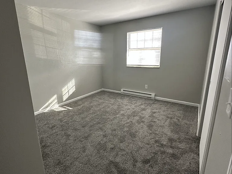 920 N Detroit St #17 — Photo 4