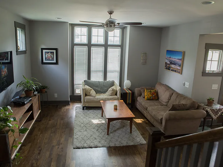 2159 Rock City St — Photo 2